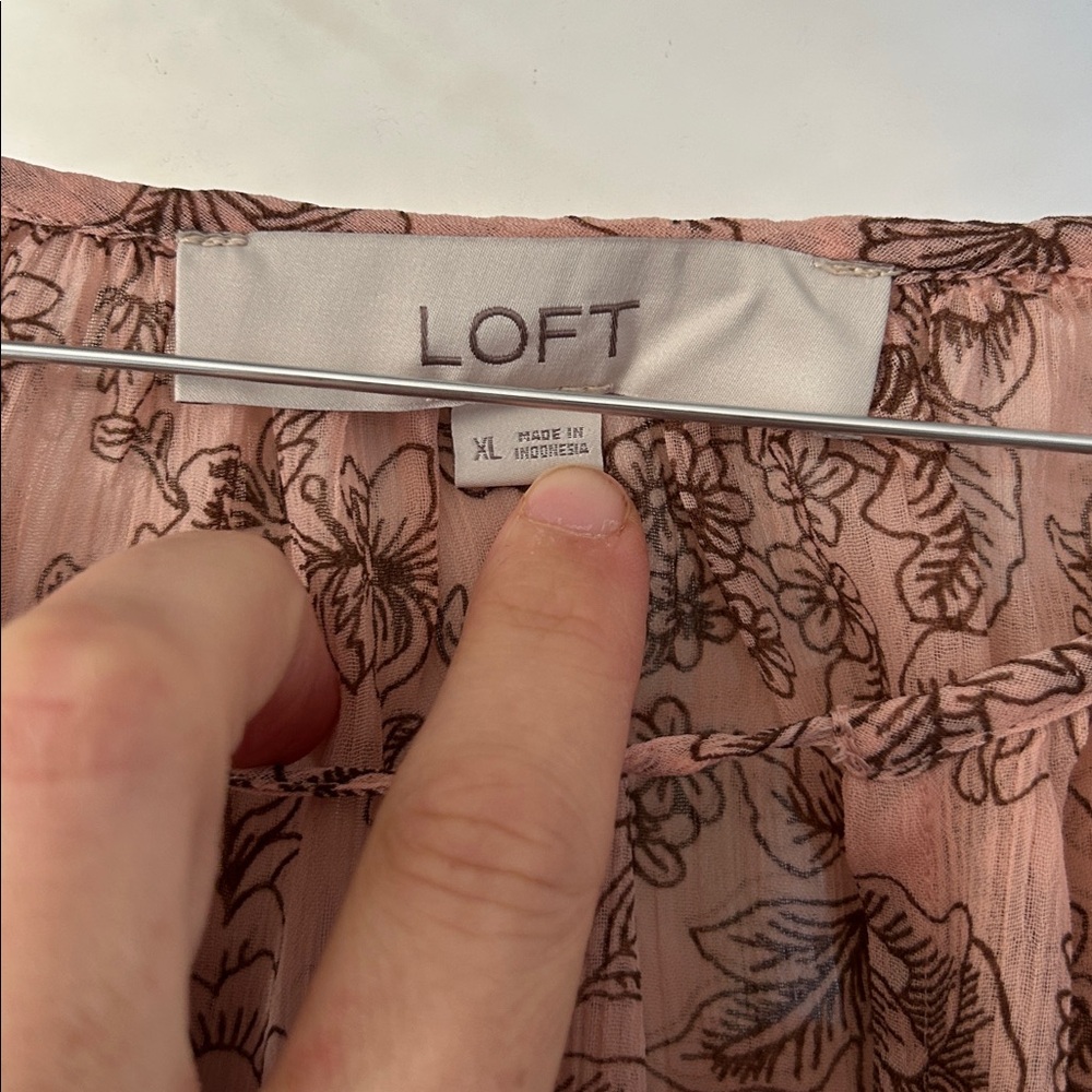 LOFT Peach Floral Blouse - Picture 3 of 3